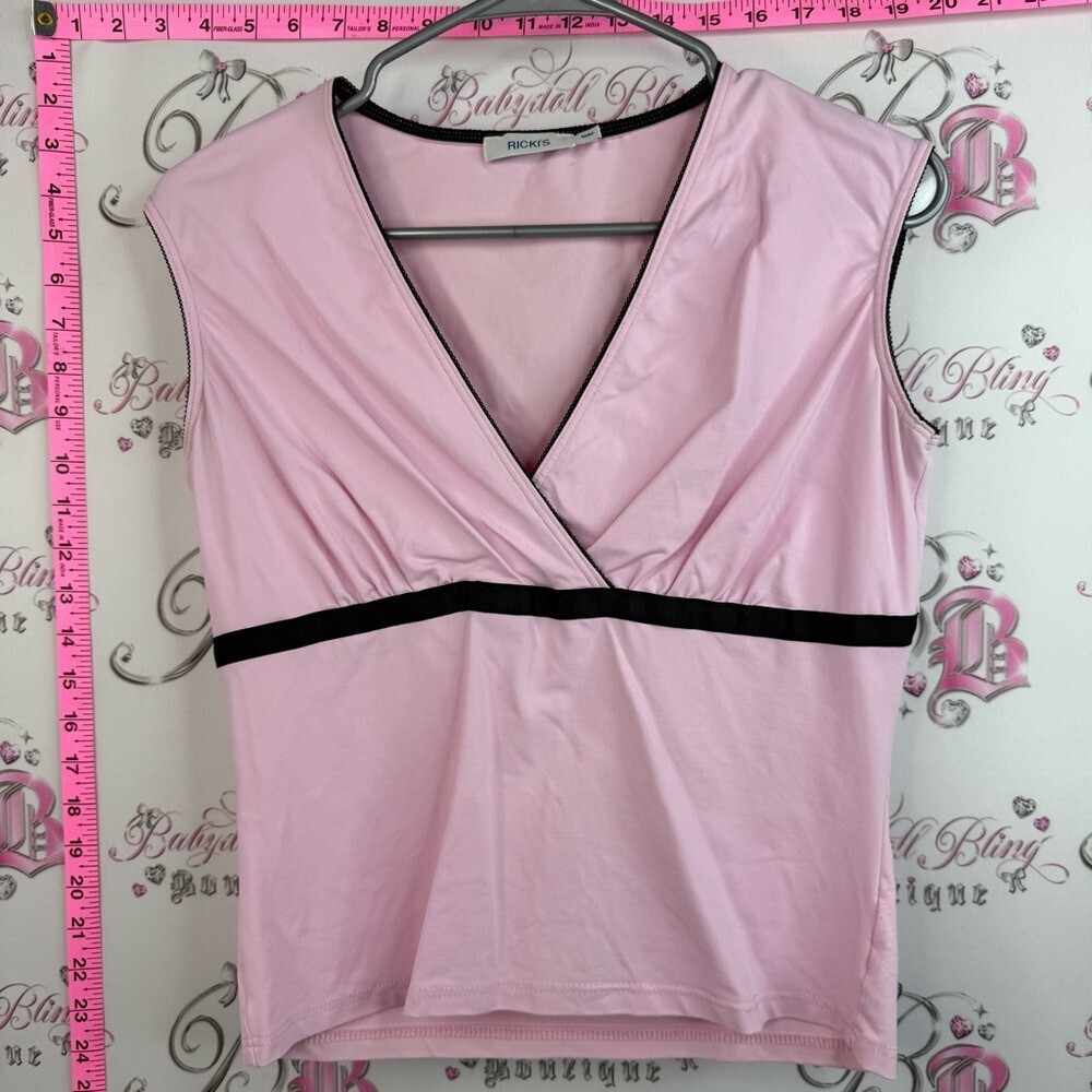 Rickis tank top y2k stretchy Pink Sleeveless V-Neck Top with Black Trim